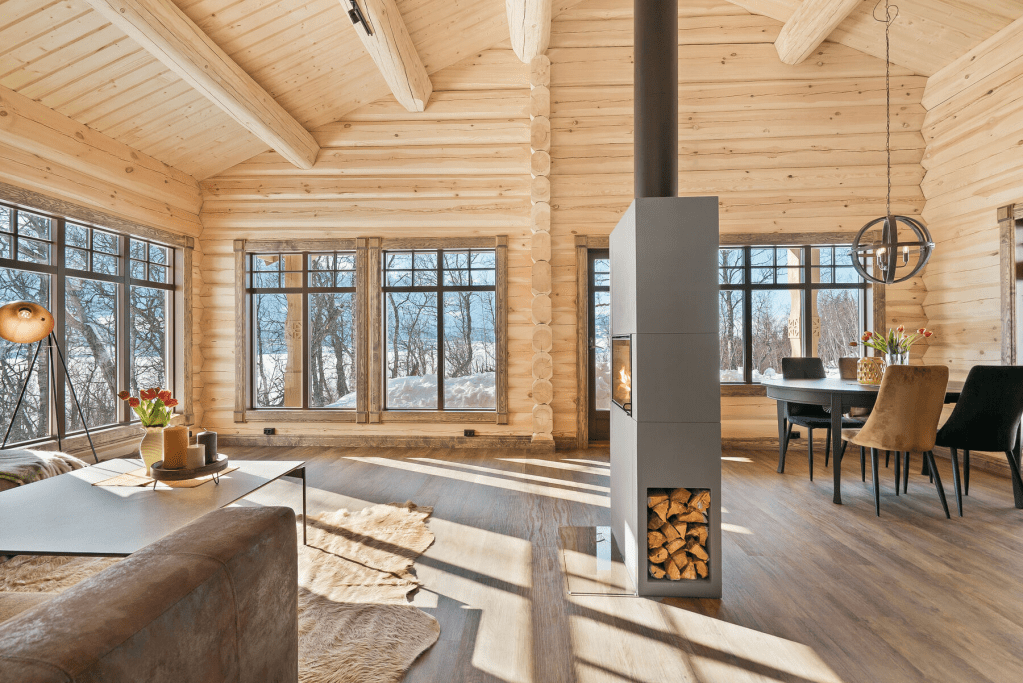 Šiuolaikinė rąstinių namų architektūra: tarp tradicijos ir&nbsp;inovacijos